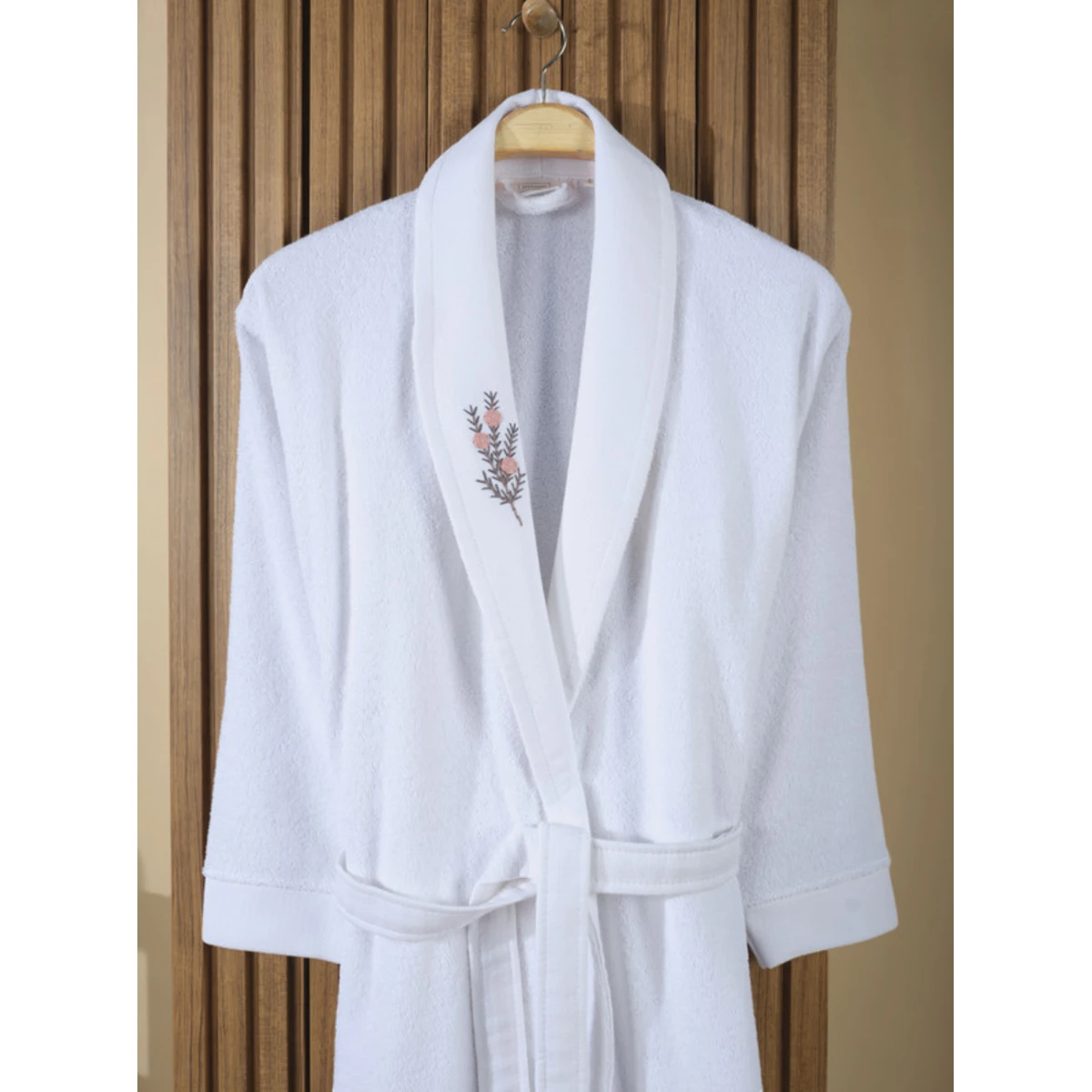 Manamo Tiny Rose Embroidered Bathrobe Cotton White 2XL/3XL