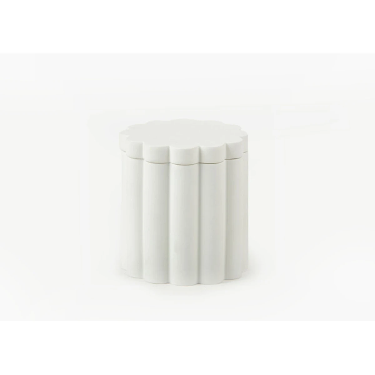 Manamo Tria Cotton Cover Polyresin Ecru  8.8x8.8x9.6 cm