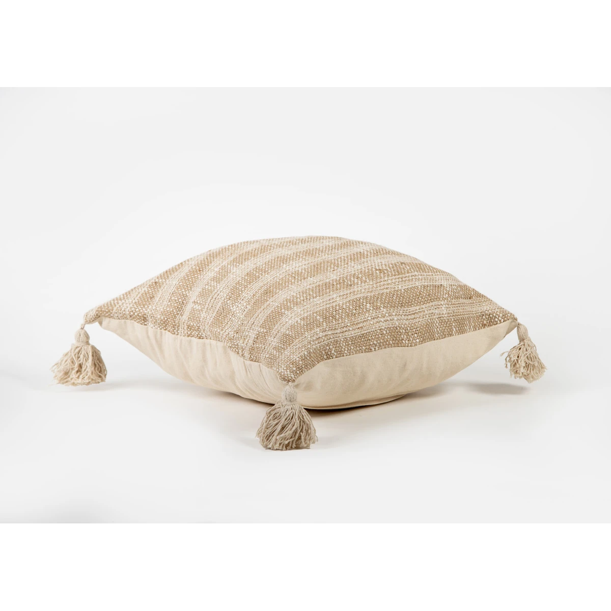 Manamo Horizontal Decorative Pillow Case Jute Tassel Natural 45x45 cm