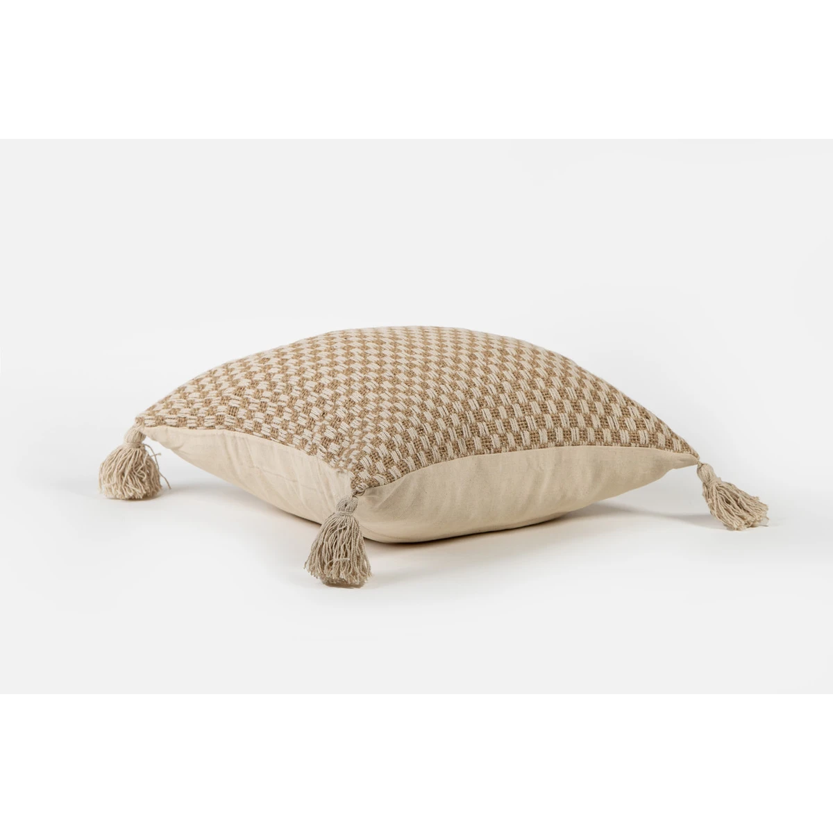 Manamo Dots Decorative Pillow Case Jute Tassel Natural 45x45 cm