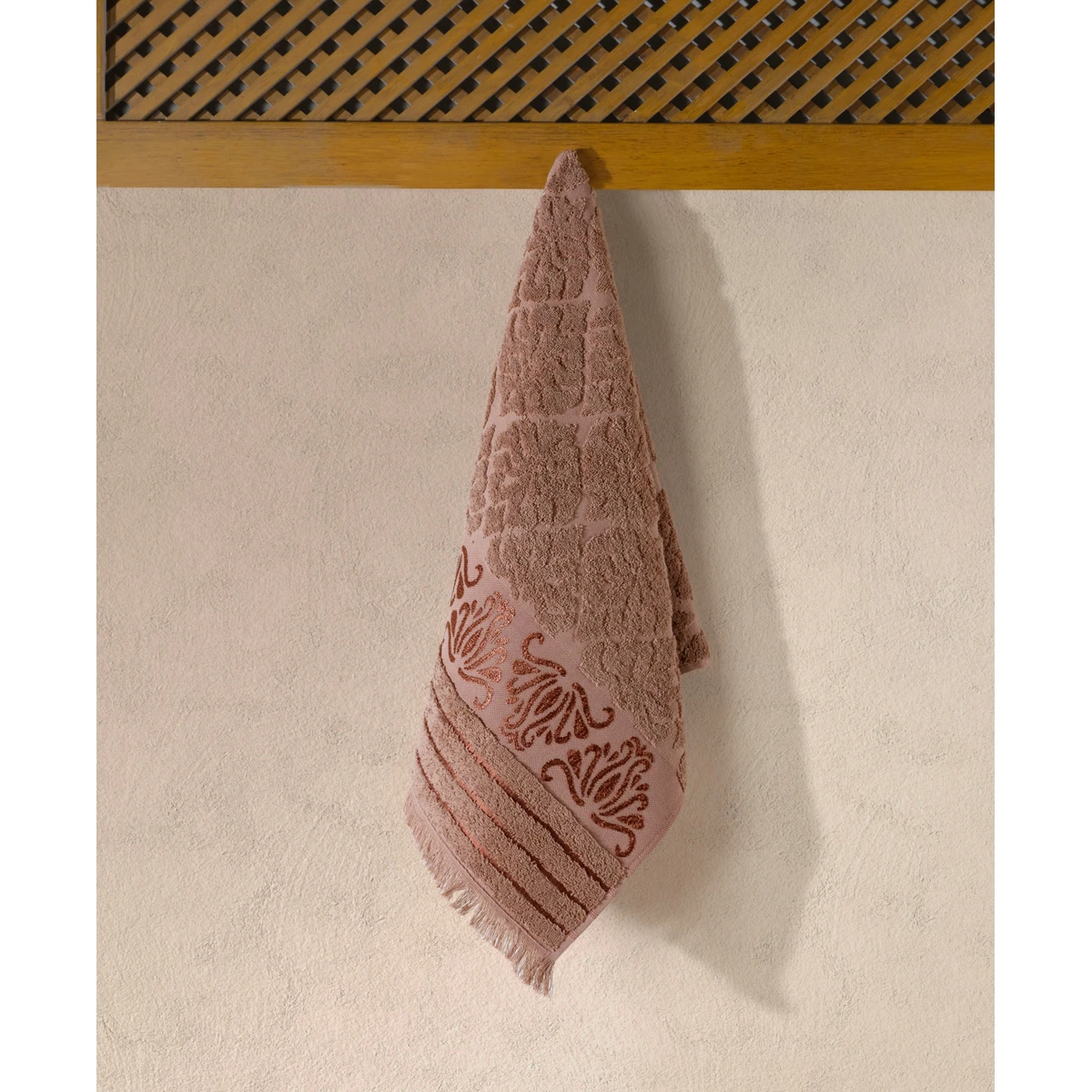 Manamo Paisley Jacquard Towel Face Amber 50X85 cm