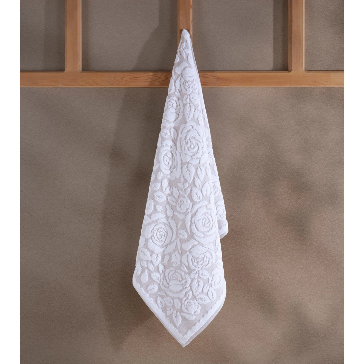 Manamo Rose Bath Towel Cotton White/Beige  70x140 cm